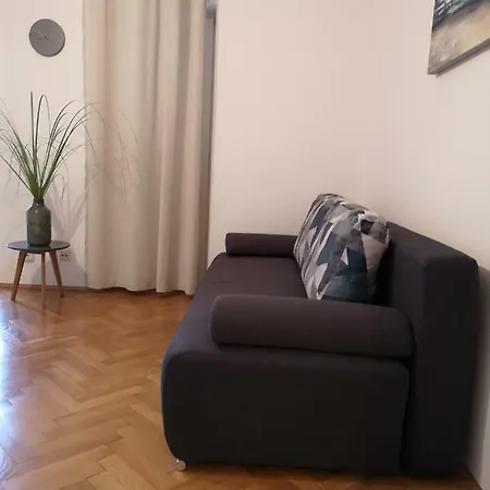 Apartment Cerco *